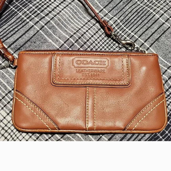 Coach Brown Leather Wristlet with Stitched Details - Picture 6 of 10